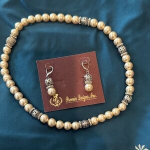 Premier Designs Pearl and Silver Pearl Necklace Set